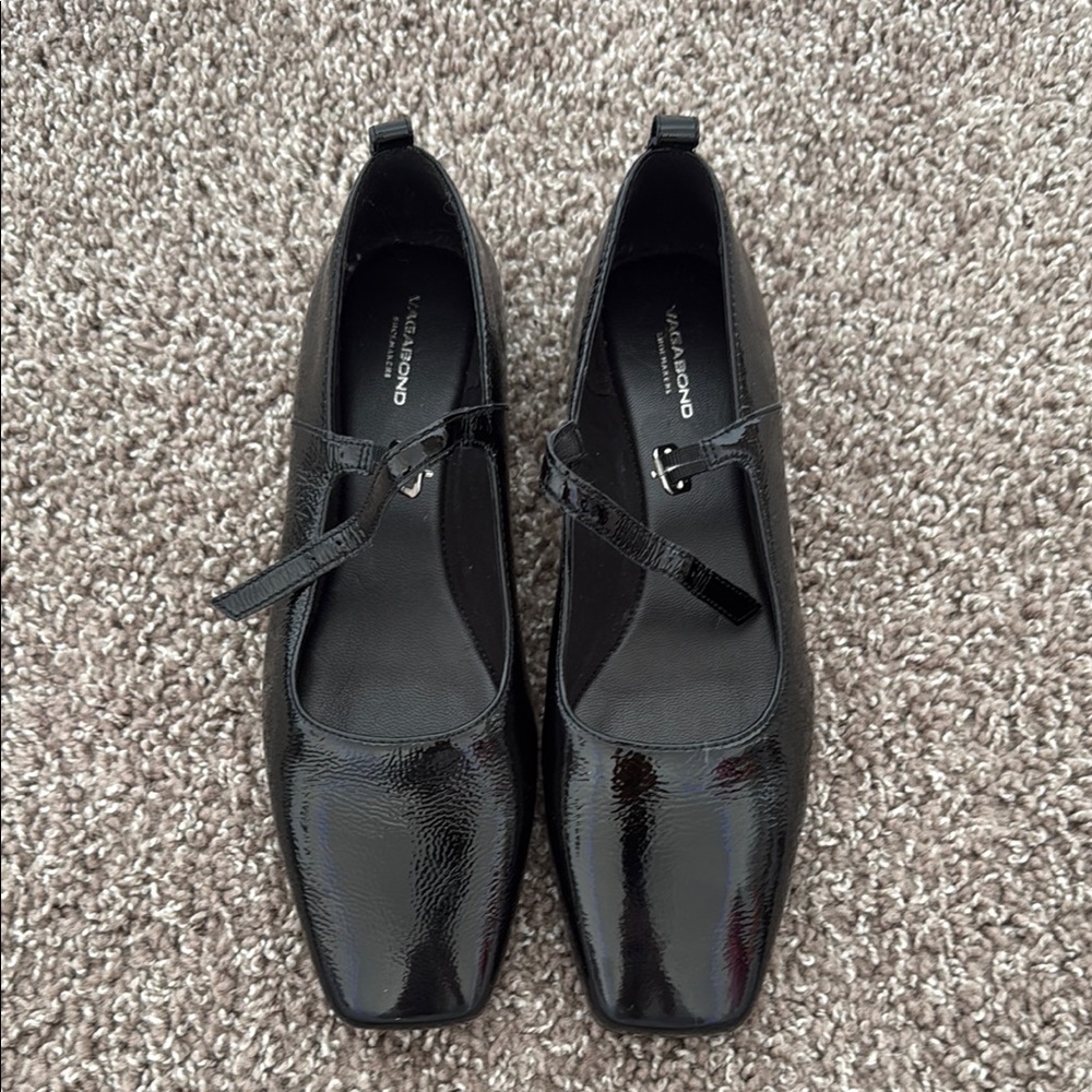 Vagabond Black Patent Leather Flats
